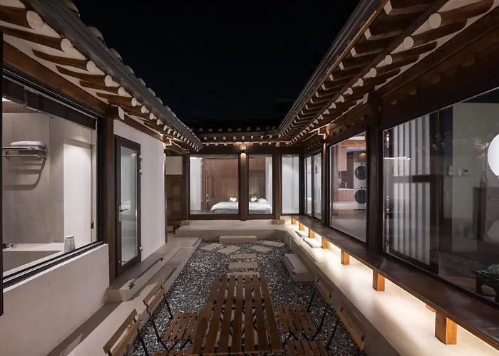 Gurumnal Villa